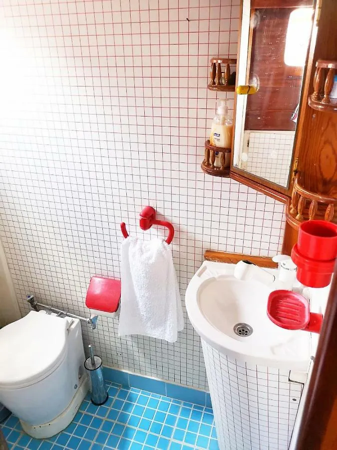 מרמריס Ide Yacht Hotel ספינת מלון